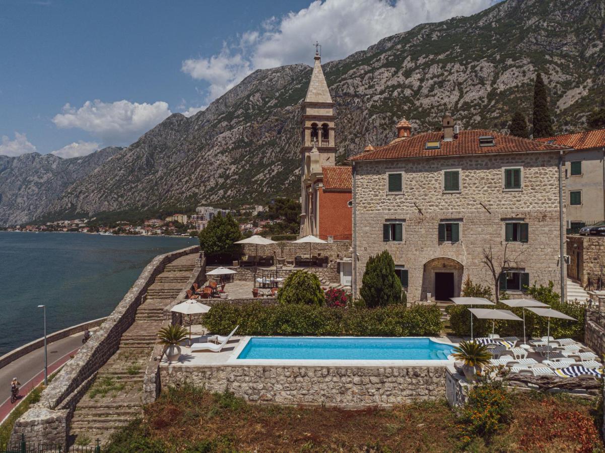 Kamena Palata Apartments Kotor Bagian luar foto