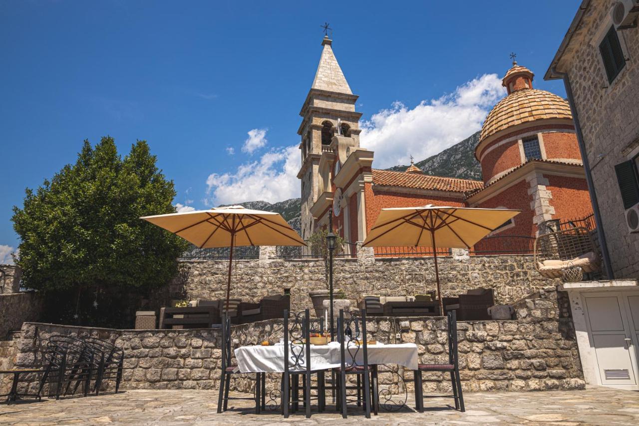Kamena Palata Apartments Kotor Bagian luar foto